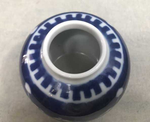 古玩陶瓷五一放漏拍賣,當前價格1999元