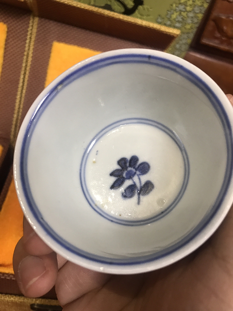 古玩陶瓷清康熙精品花卉洞石主人杯一對拍賣，當前價格1999元