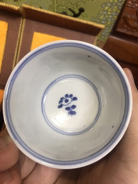 古玩陶瓷清康熙精品花卉洞石主人杯一對拍賣，當前價格1999元