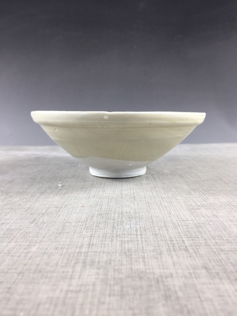 古玩陶瓷白釉唇口碗拍賣，當前價格999元