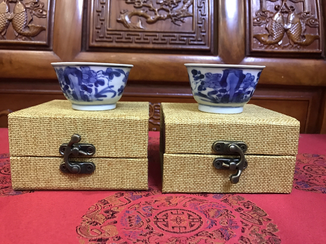 古玩陶瓷清康熙精品“花卉洞石”主人杯一對拍賣，當前價格1999元