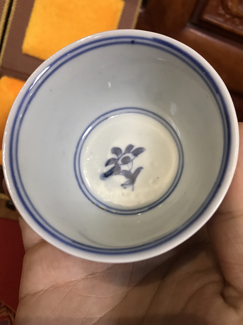 古玩陶瓷清康熙精品“花卉洞石”主人杯一對拍賣，當前價格1999元