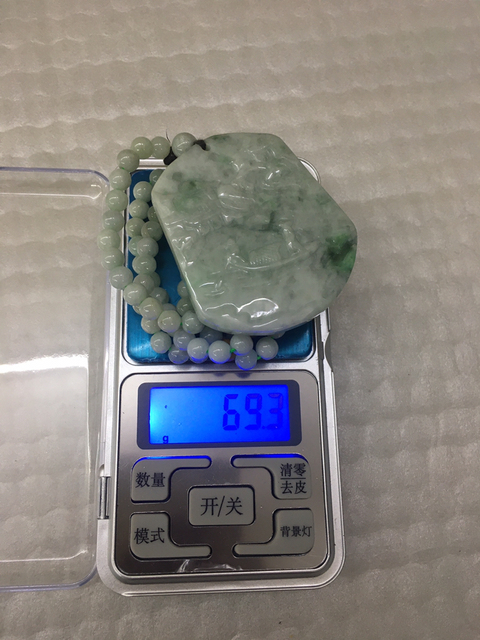 古玩玉器山水牌子拍賣,當前價格580元