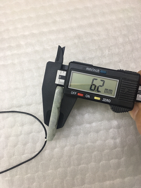 古玩玉器山水牌子拍賣,當前價格350元