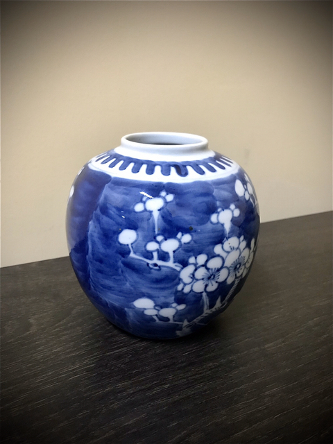 古玩陶瓷青花冰梅紋罐拍賣，當前價格1999元