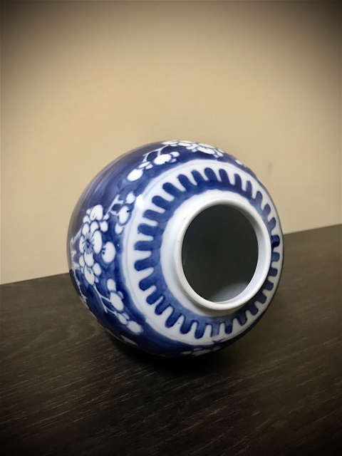 古玩陶瓷青花冰梅紋罐拍賣，當前價格1999元