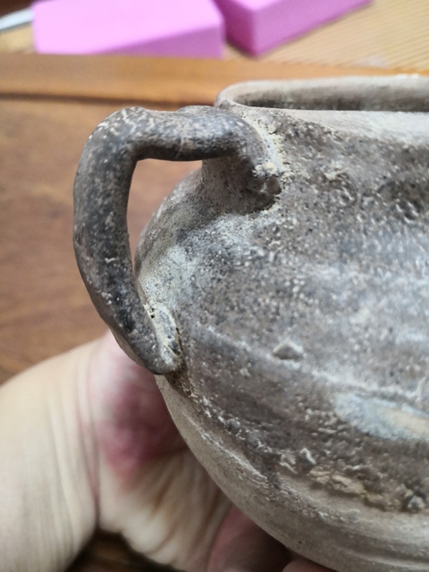 古玩陶瓷執(zhí)壺拍賣，當(dāng)前價格0元