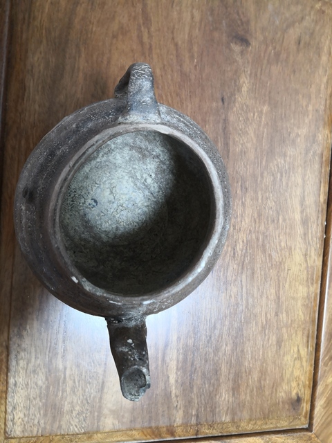 古玩陶瓷執(zhí)壺拍賣，當(dāng)前價格0元