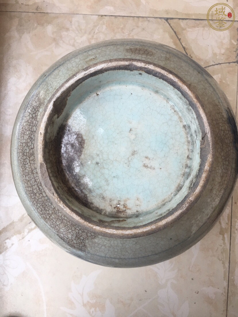古玩陶瓷（明末清初）·哥釉龍紋提梁壺特大號拍賣，當前價格0元