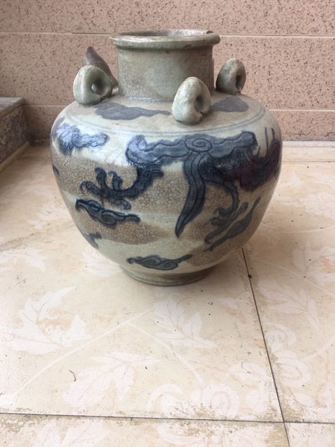 古玩陶瓷（明末清初）·哥釉龍紋提梁壺特大號拍賣，當前價格0元