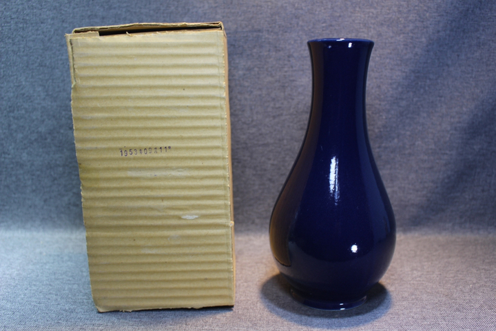 古玩陶瓷建國初期1959年祭藍(lán)釉玉壺春賞瓶，距今70年歷史拍賣，當(dāng)前價格1999元