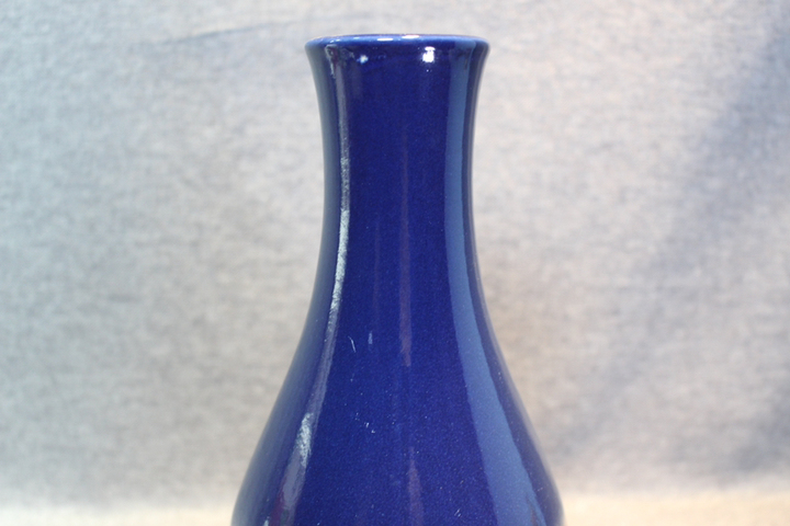 古玩陶瓷建國初期1959年祭藍(lán)釉玉壺春賞瓶，距今70年歷史拍賣，當(dāng)前價格1999元