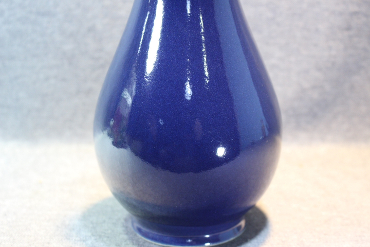 古玩陶瓷建國初期1959年祭藍(lán)釉玉壺春賞瓶，距今70年歷史拍賣，當(dāng)前價格1999元