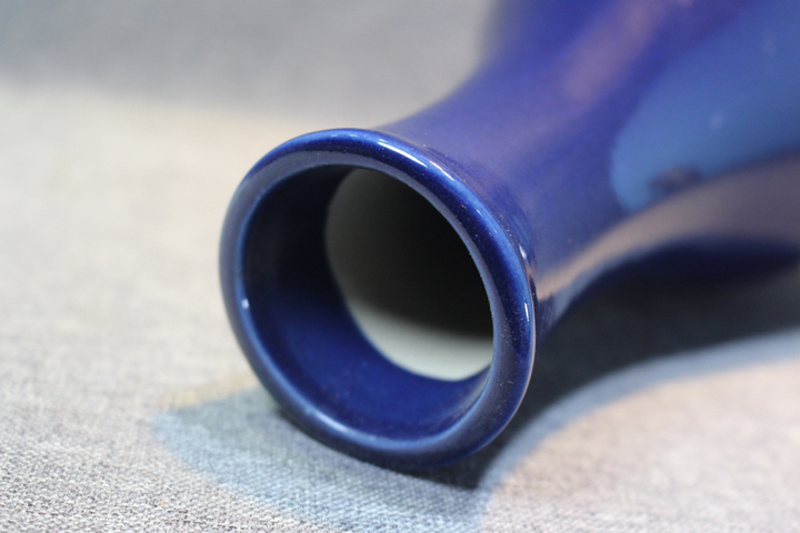 古玩陶瓷建國初期1959年祭藍(lán)釉玉壺春賞瓶，距今70年歷史拍賣，當(dāng)前價格1999元