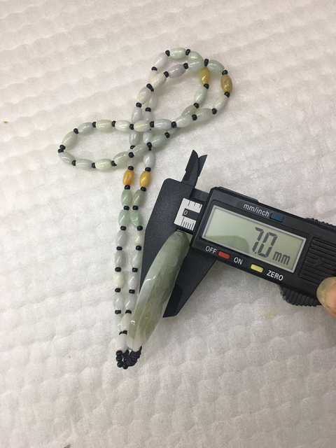 古玩玉器千手觀音拍賣,當前價格450元