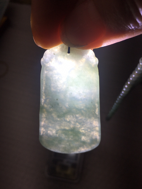 古玩玉器山水牌子拍賣,當前價格450元