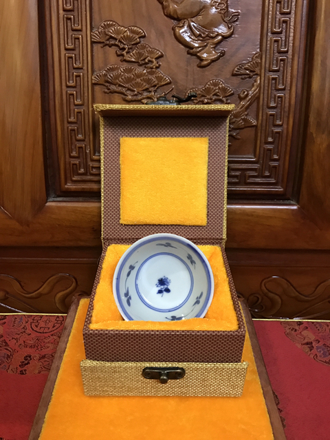 古玩陶瓷清康熙精品“花卉三多”主人杯拍賣，當前價格999元