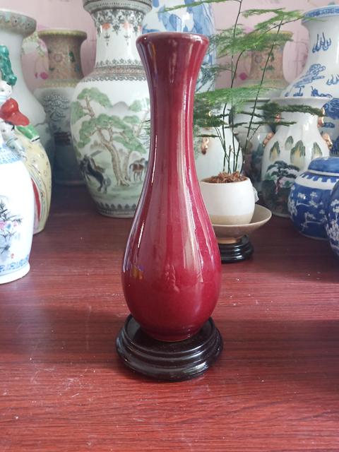 古玩陶瓷紅釉撇口瓶拍賣，當前價格110元