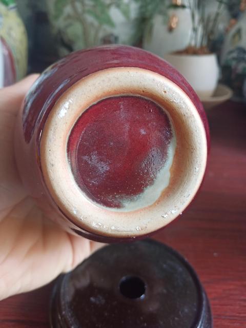 古玩陶瓷紅釉撇口瓶拍賣，當前價格110元