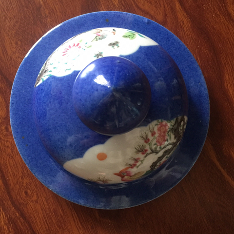 古玩陶瓷清光緒灑藍釉開光粉彩博古清供花鳥紋將軍蓋拍賣，當前價格38000元