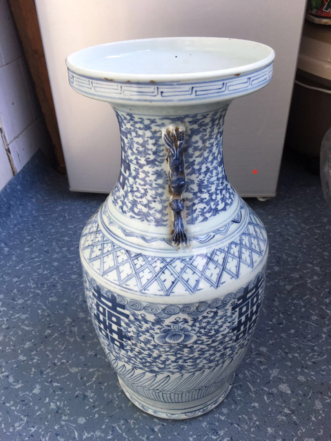 古玩雜項晚清·喜字青花大瓶拍賣,當前價格6000元