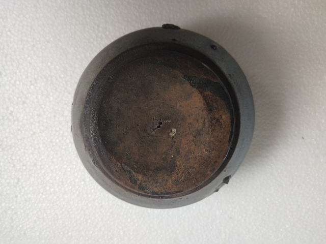 古玩陶瓷清代醬釉香爐拍賣,當前價格228元