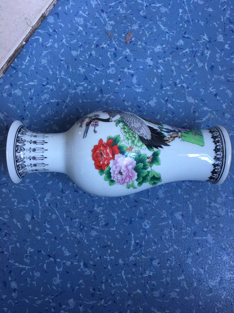 古玩陶瓷牡丹梅花仙鶴紋觀音瓶拍賣,當前價格1100元