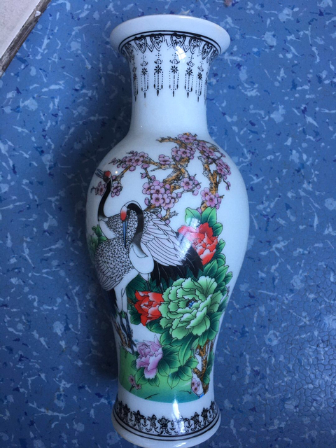 古玩陶瓷牡丹梅花仙鶴紋觀音瓶拍賣,當前價格1100元
