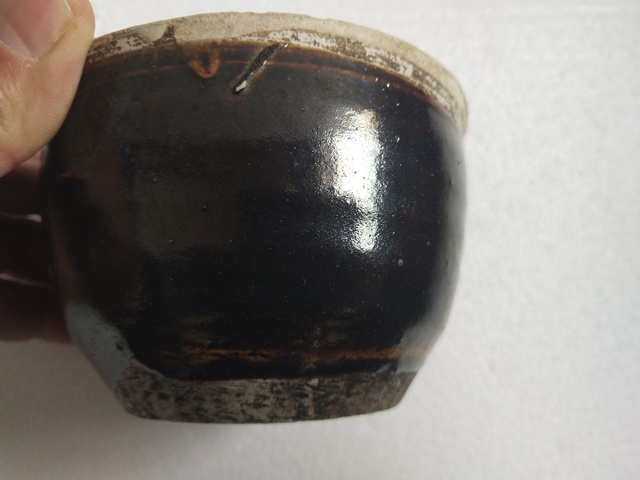 古玩陶瓷清代醬釉香爐拍賣,當(dāng)前價格188元