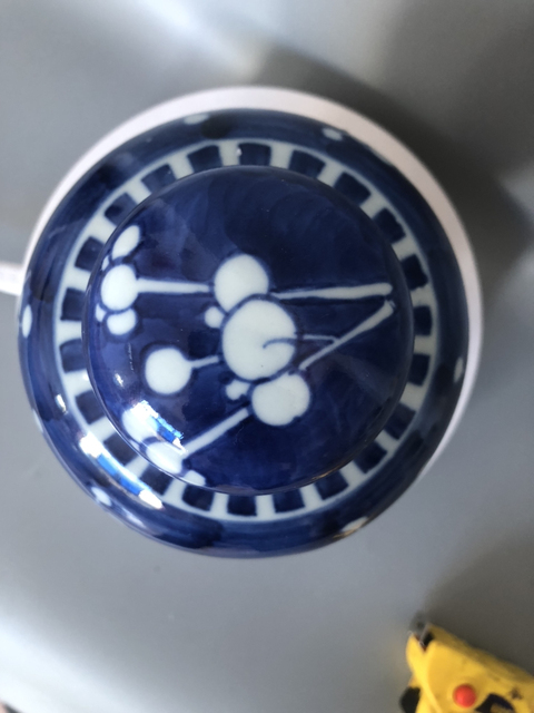 古玩陶瓷青花留白冰梅紋罐拍賣，當(dāng)前價(jià)格1999元