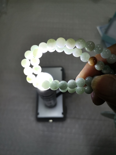 古玩玉器山水牌子拍賣，當前價格750元