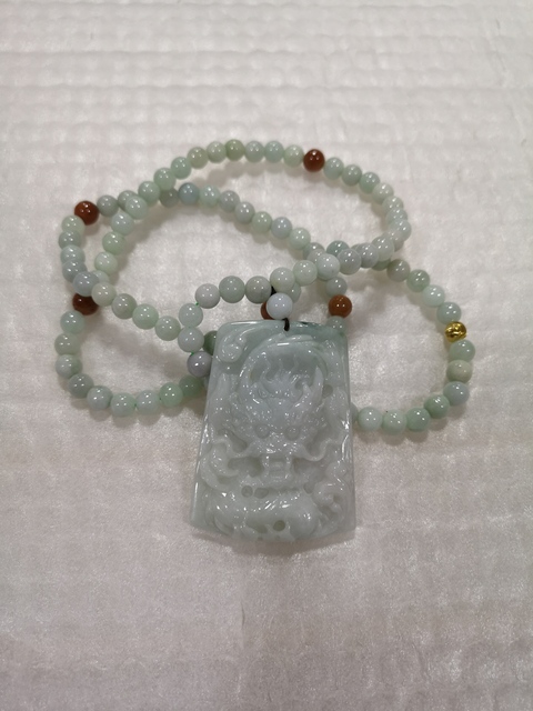古玩玉器翡翠龍牌子拍賣，當前價格1200元