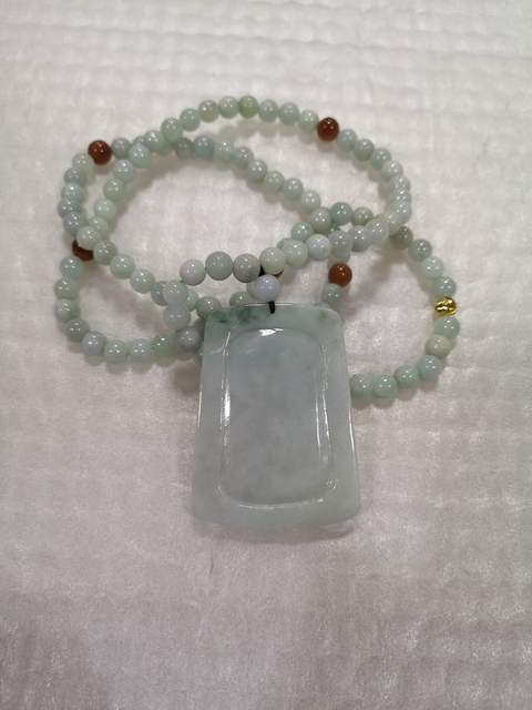 古玩玉器翡翠龍牌子拍賣，當前價格1200元