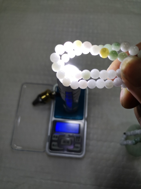 古玩玉器山水牌子拍賣,當前價格580元
