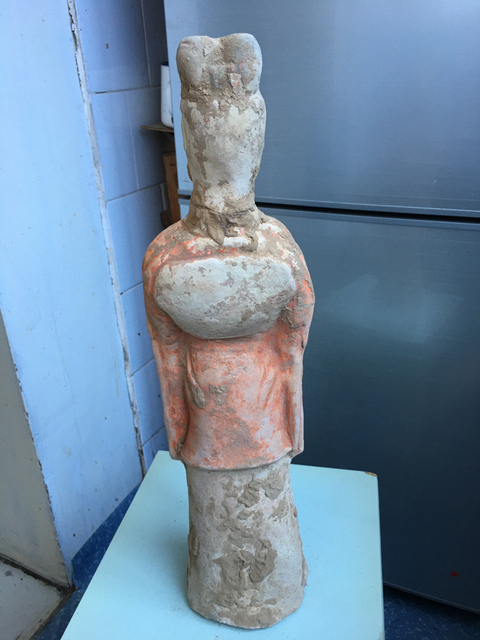 古玩陶瓷【南北朝】彩繪陶俑拍賣，當前價格5600元