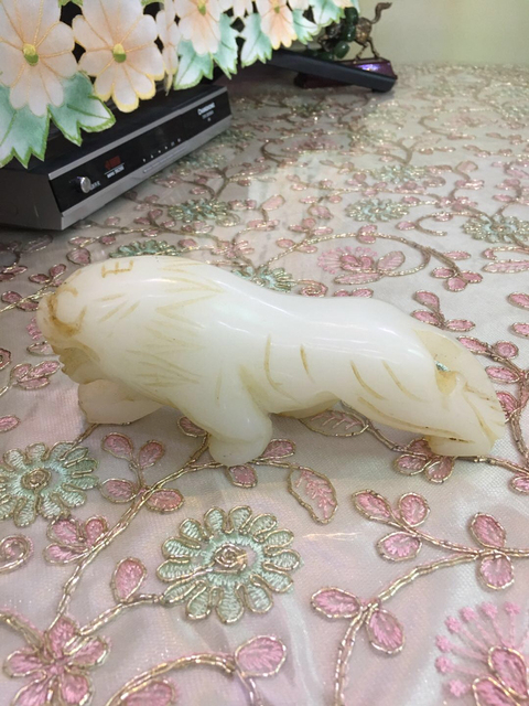 古玩玉器玉虎拍賣，當(dāng)前價(jià)格11000元
