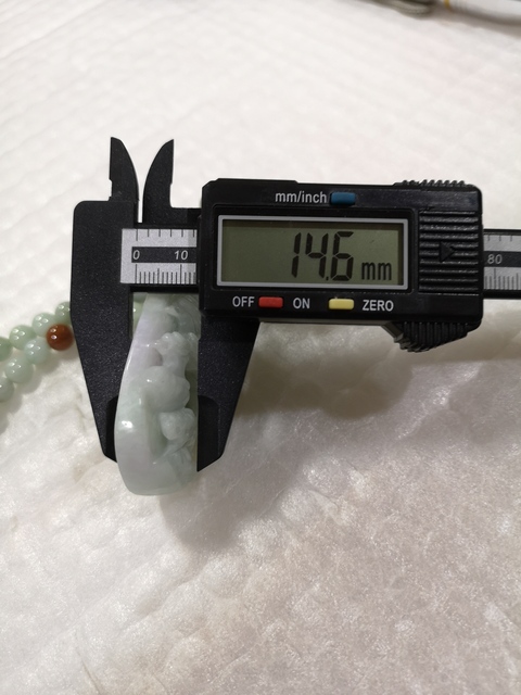 古玩玉器山水牌子拍賣,當前價格850元