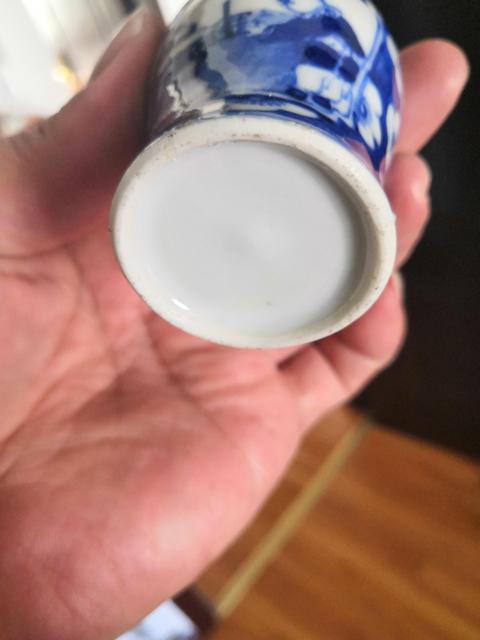 古玩陶瓷清晚期青花人物蓋瓶拍賣,當前價格888元