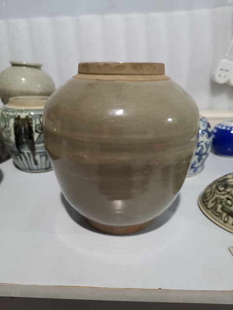 古玩陶瓷明晚清早期龍泉大罐拍賣,當前價格388元