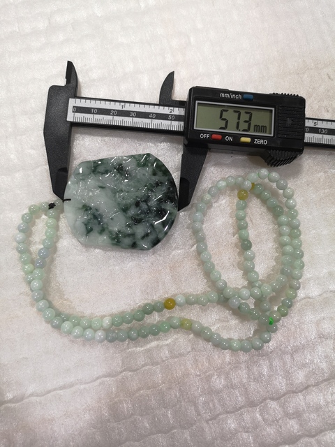 古玩玉器山水牌子拍賣,當前價格680元