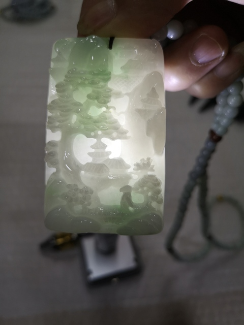 古玩玉器山水牌子拍賣，當(dāng)前價(jià)格2600元