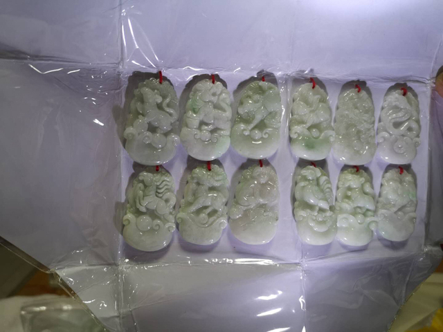 古玩玉器12生肖吊墜拍賣,當前價格680元
