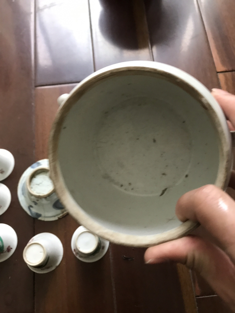 古玩陶瓷1個明代青花杯,4民國馬蹄杯,1個民國粥罐拍賣,當前價格298元
