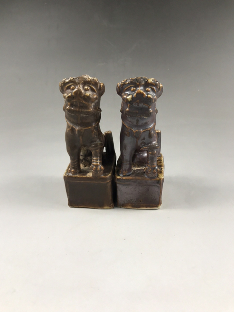 古玩陶瓷醬釉獅子塑像拍賣，當前價格3500元