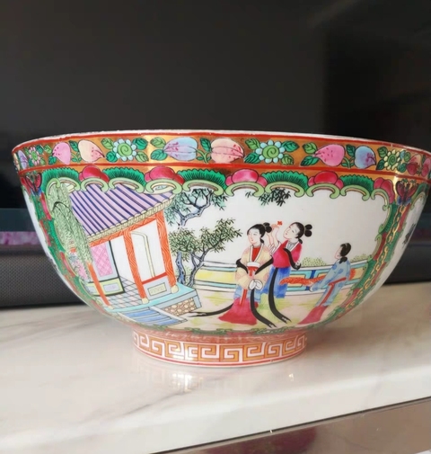 古玩陶瓷(精品)描金開窗人物花鳥廣彩碗拍賣,當前價格2580元