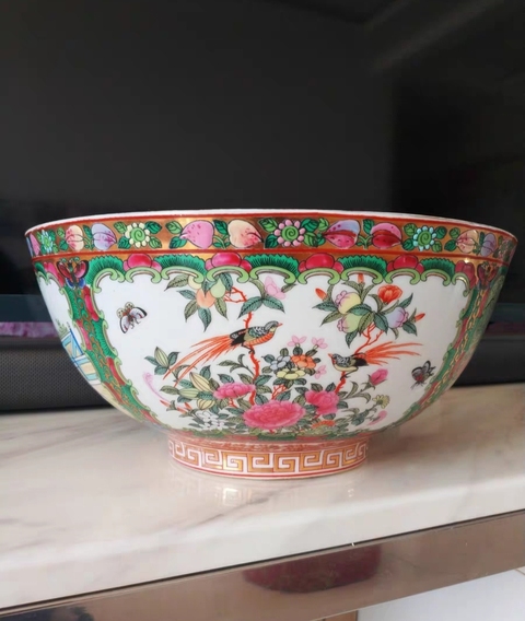 古玩陶瓷(精品)描金開窗人物花鳥廣彩碗拍賣,當前價格2580元