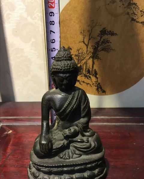 古玩銅器清中期～佛像拍賣，當(dāng)前價(jià)格18888元