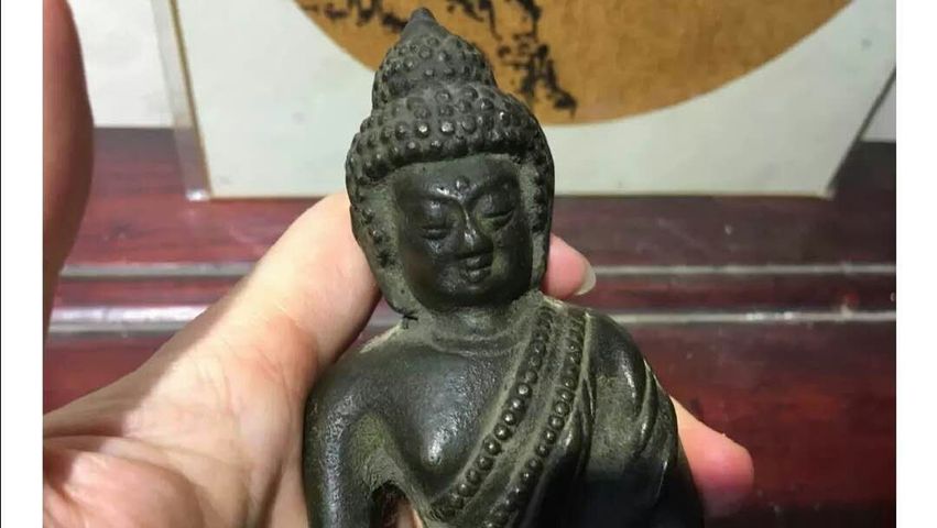 古玩銅器清中期～佛像拍賣，當(dāng)前價(jià)格18888元