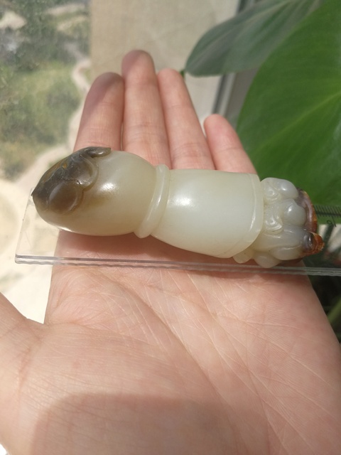 古玩玉器和田玉金皮籽料長(zhǎng)壽掛件拍賣,當(dāng)前價(jià)格1000元