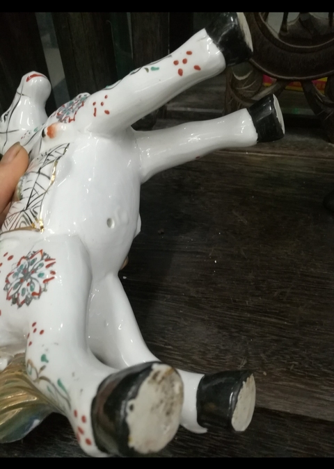 古玩陶瓷彩繪馬拍賣,當前價格1000元